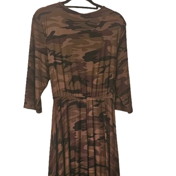 NWT | Fabulous | HTF | Hi/Lo Camo | V-Neck Maxi | Elasticized waist | Size: 3XL - Picture 6 of 15